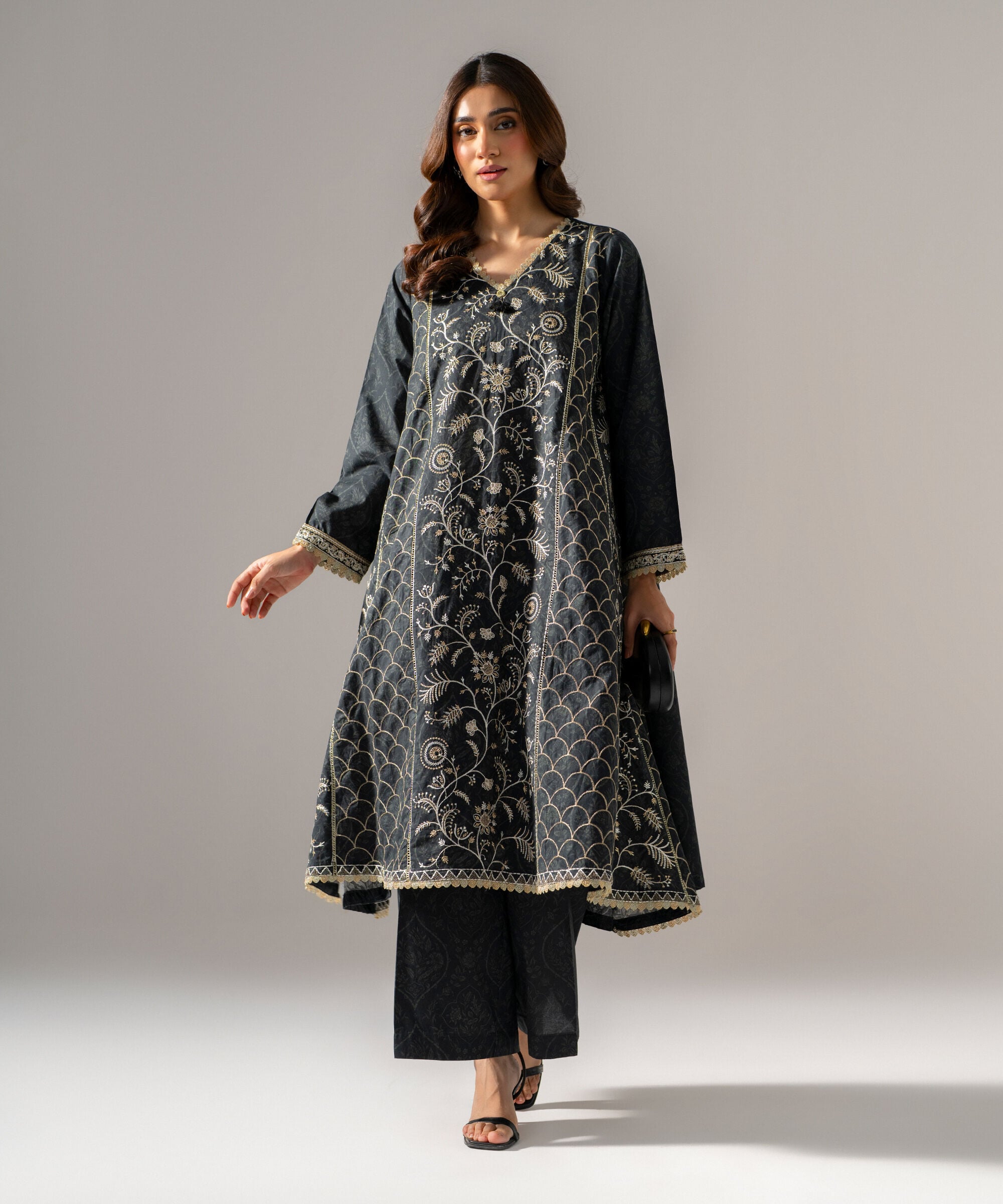 Retail Price: 13990/-PKR