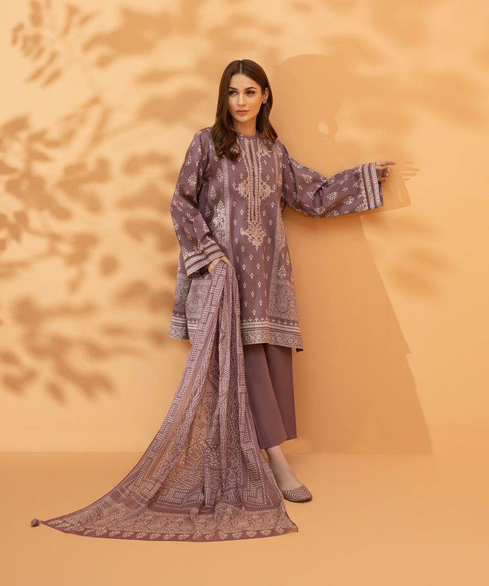 3 Piece - Embroidered Lawn Suit