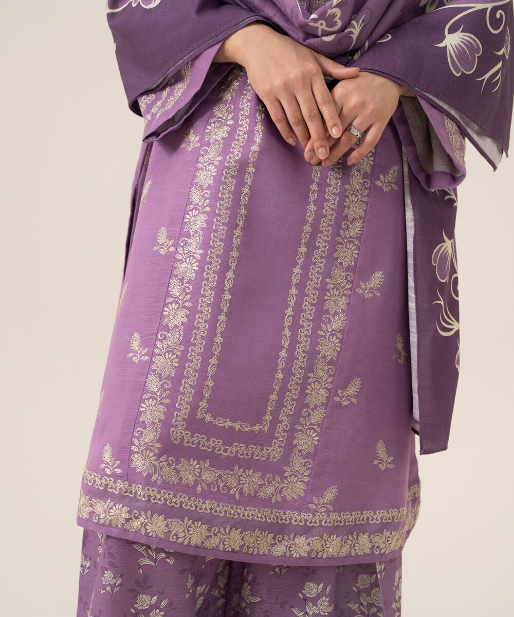 Women's Unstitched Premium Khaddar Embroidered Mauve 3 Piece Suit