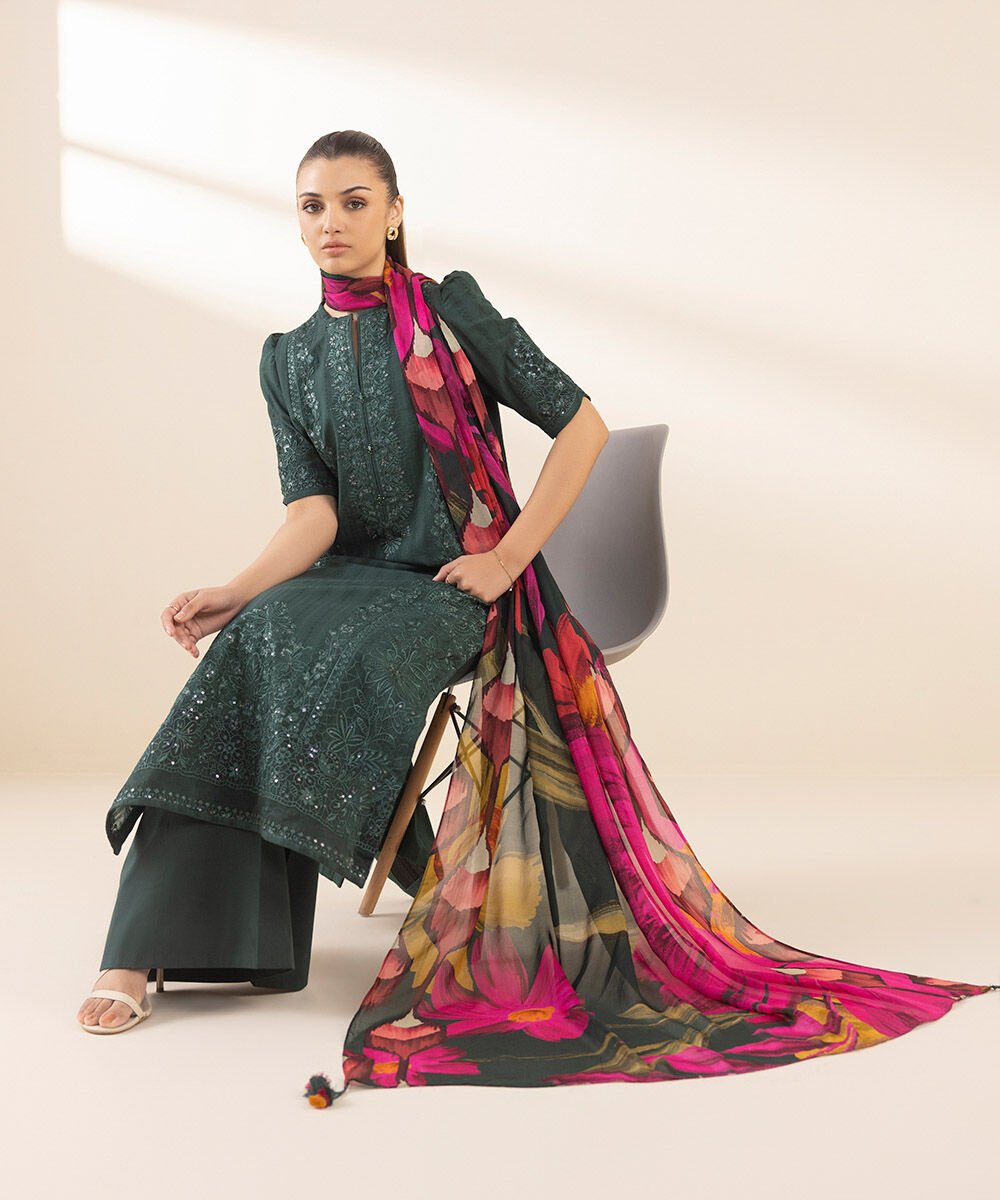 U3PEDF25V227 Unstitched 3 PC U3PEDF25V227