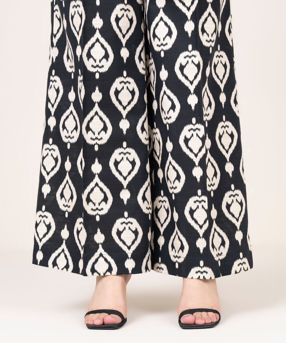 Women's RTW Light Khaddar Printed Black Culottes