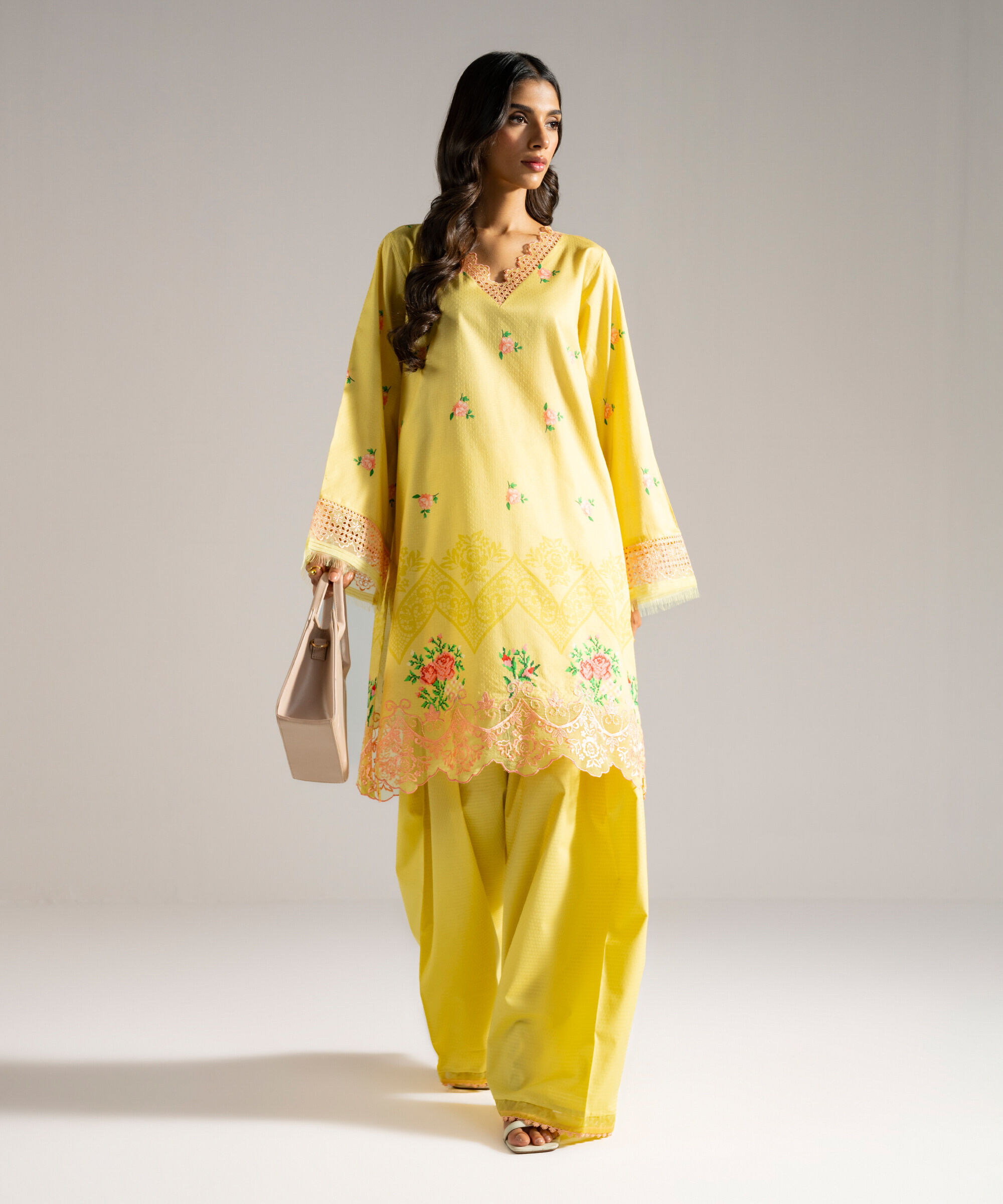 Retail Price: 6590/-PKR