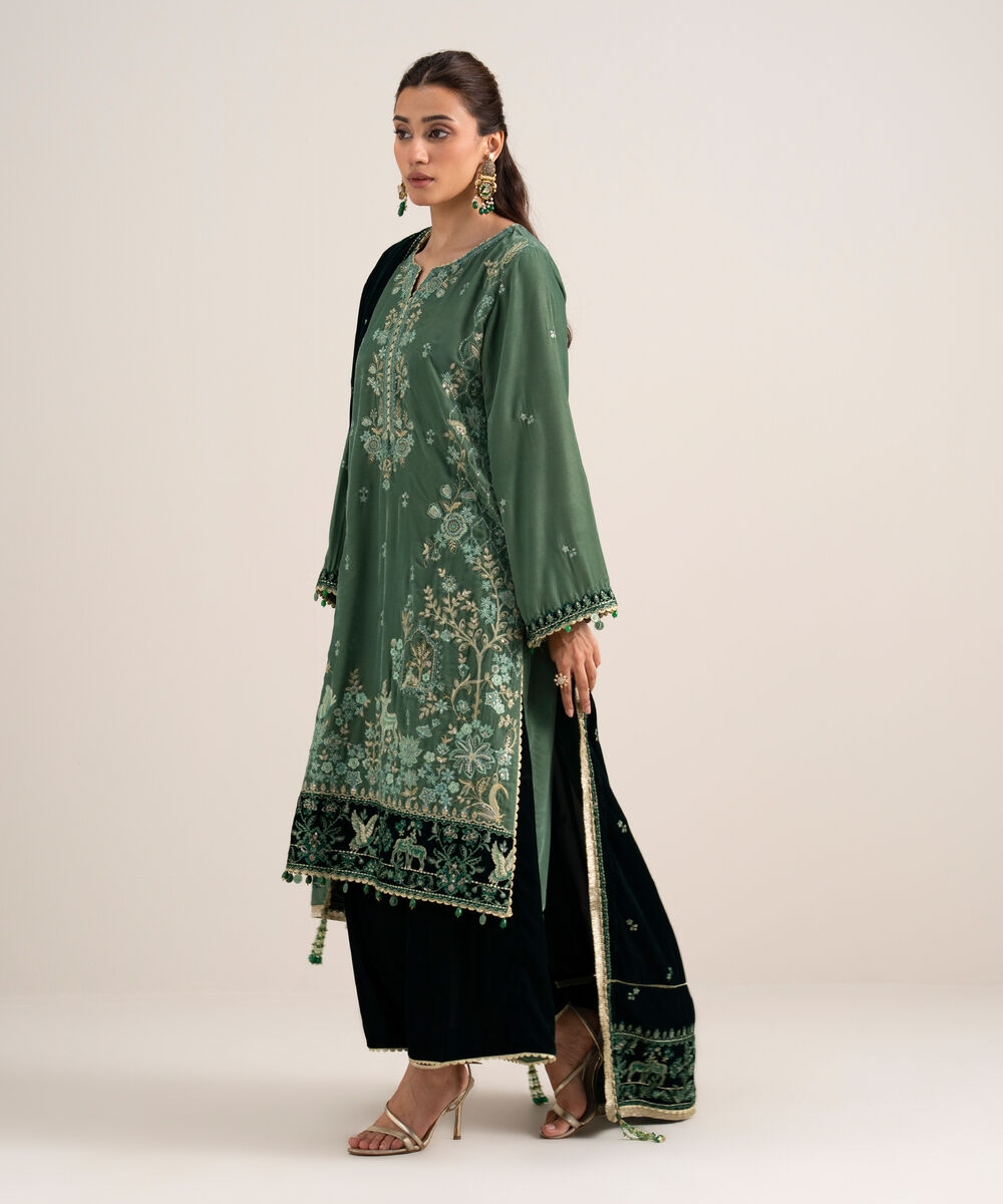 Women's Unstitched Embroidered Velvet Green 3 Piece Suit