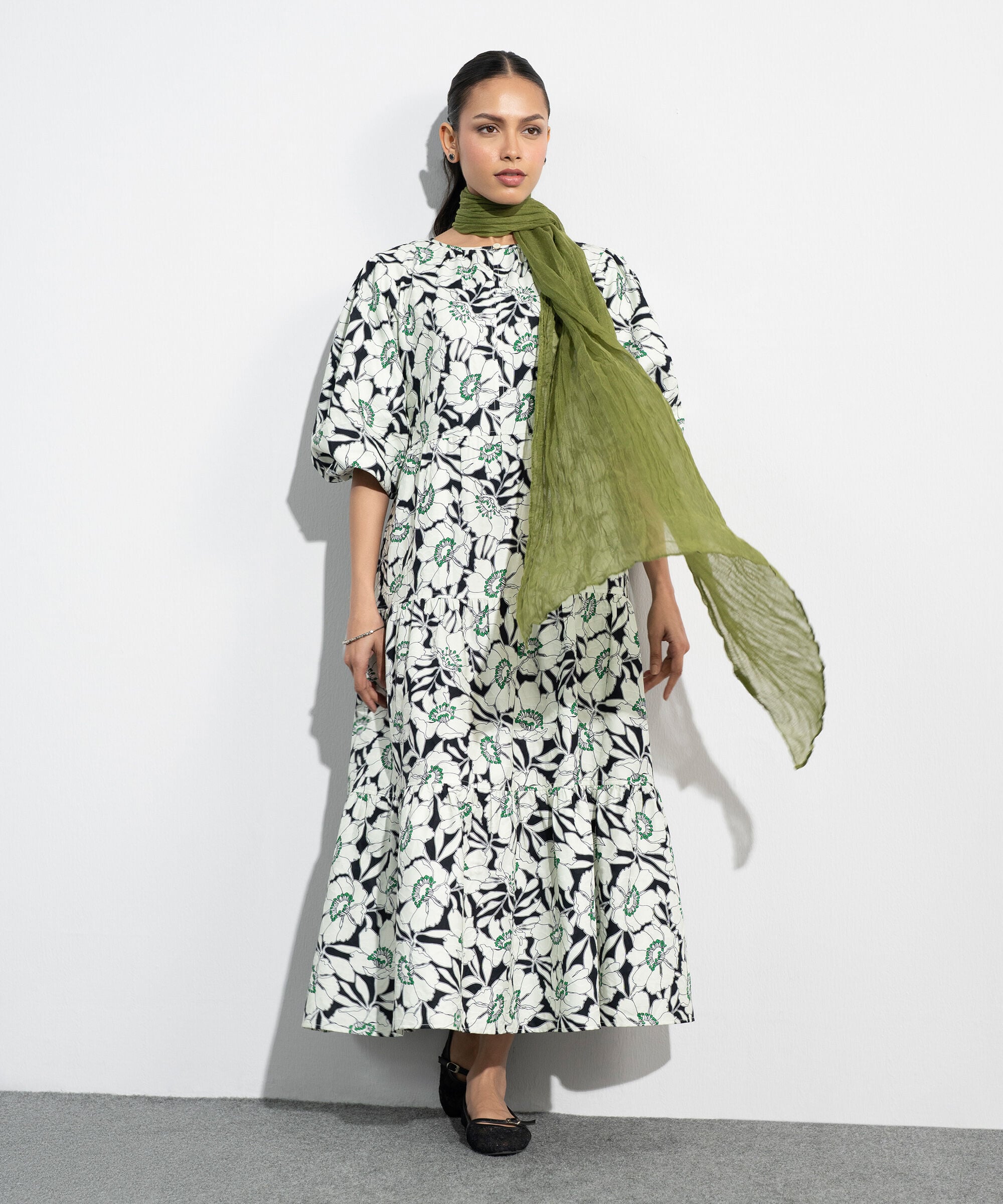 Green Scarf WSCF26V10017