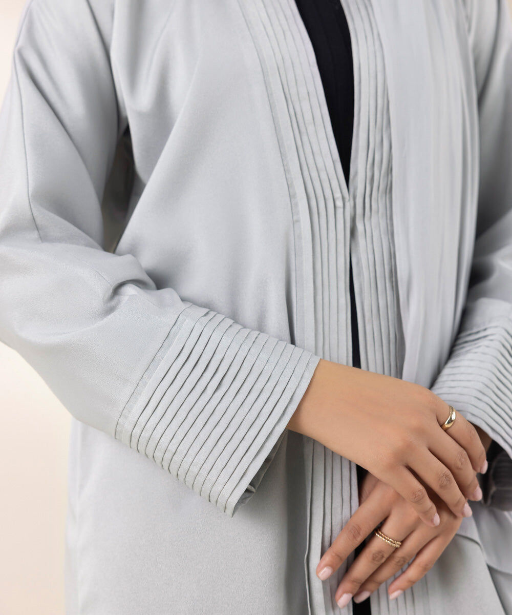 Woman - Grey Abaya Set with Pleat Detail