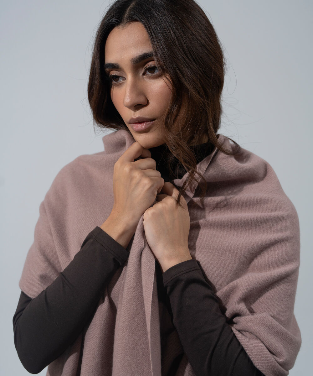 Women's Western Wear Pink Polyester Solid Woolen Scarf
