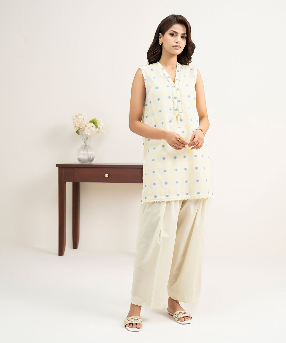 Women's RTW Extra Weft Jacquard Solid Cream White 2 Piece Suit