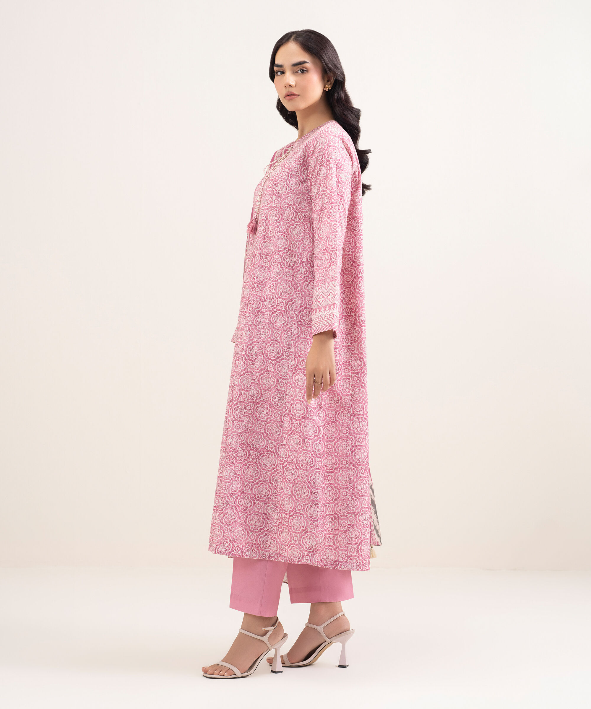 Unstitched 3 Pc Lawn DYS26V3128TS
