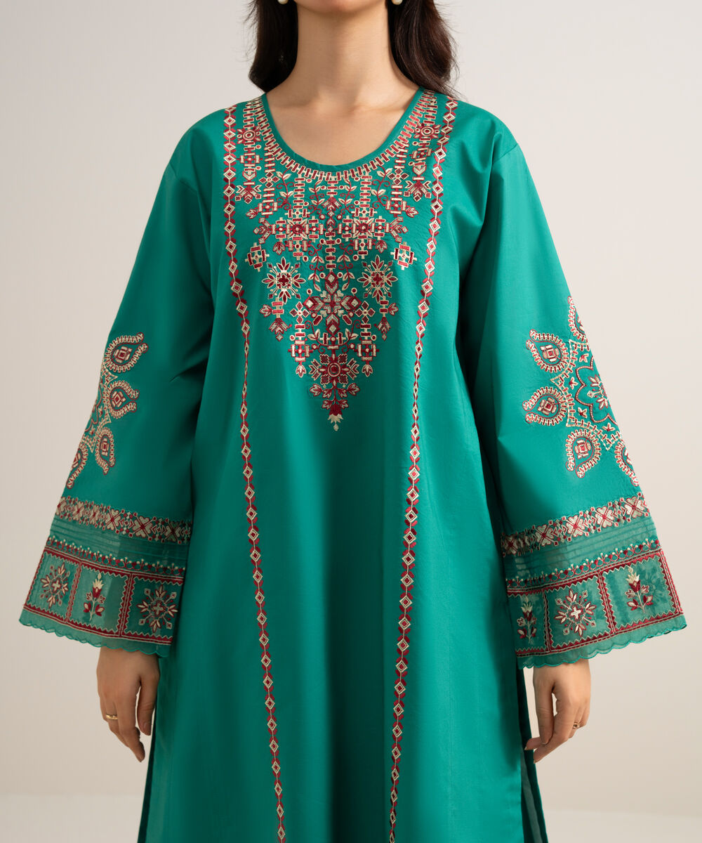 Women's Unstitched Lawn Embroidered Emerald 3 Piece Suit