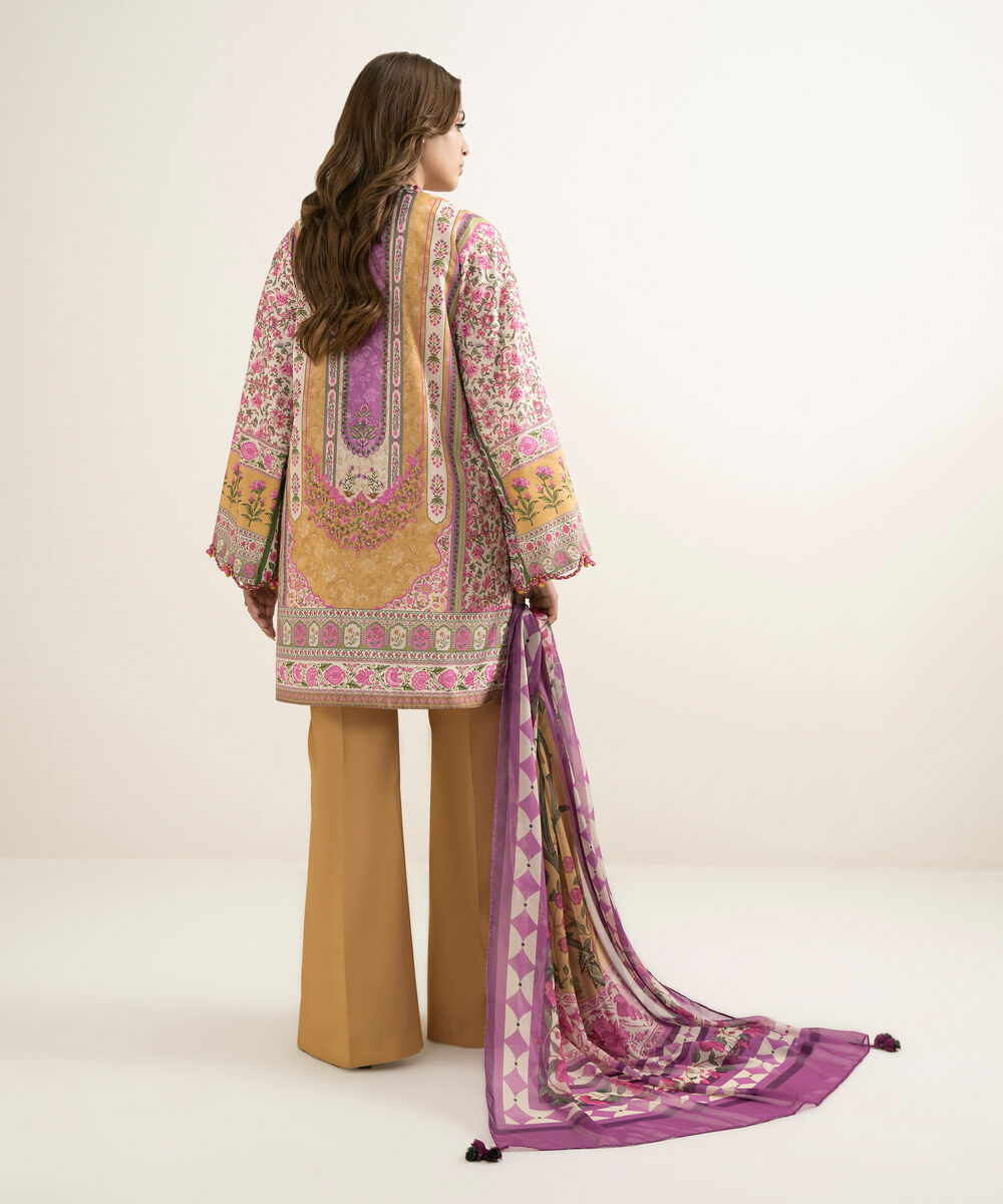 Women's Unstitched Blended Grip Silk Embroidered Multi 3 Piece Suit