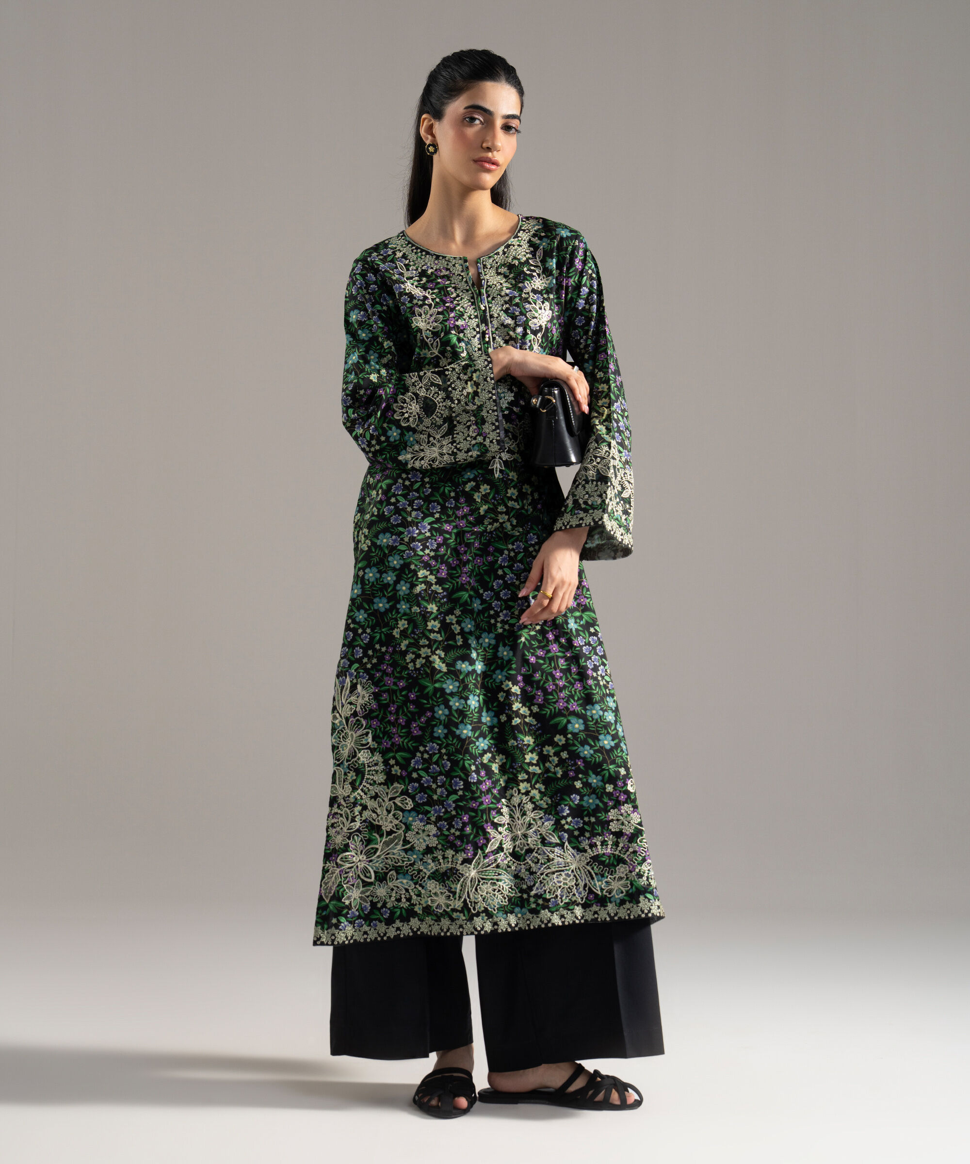 Retail Price: 10990/-PKR