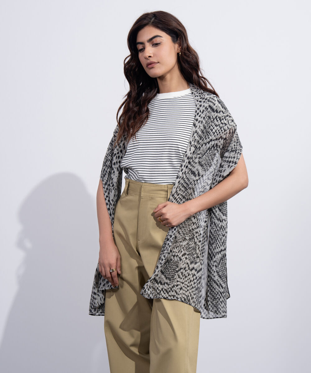 Women's Western White And Black Printed Rectangular Scarf