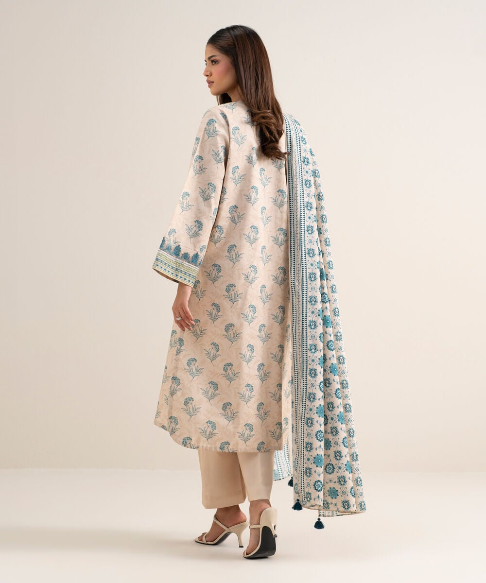 Women's Unstitched Lawn Embroidered Light Tea Pink 3 Piece Suit