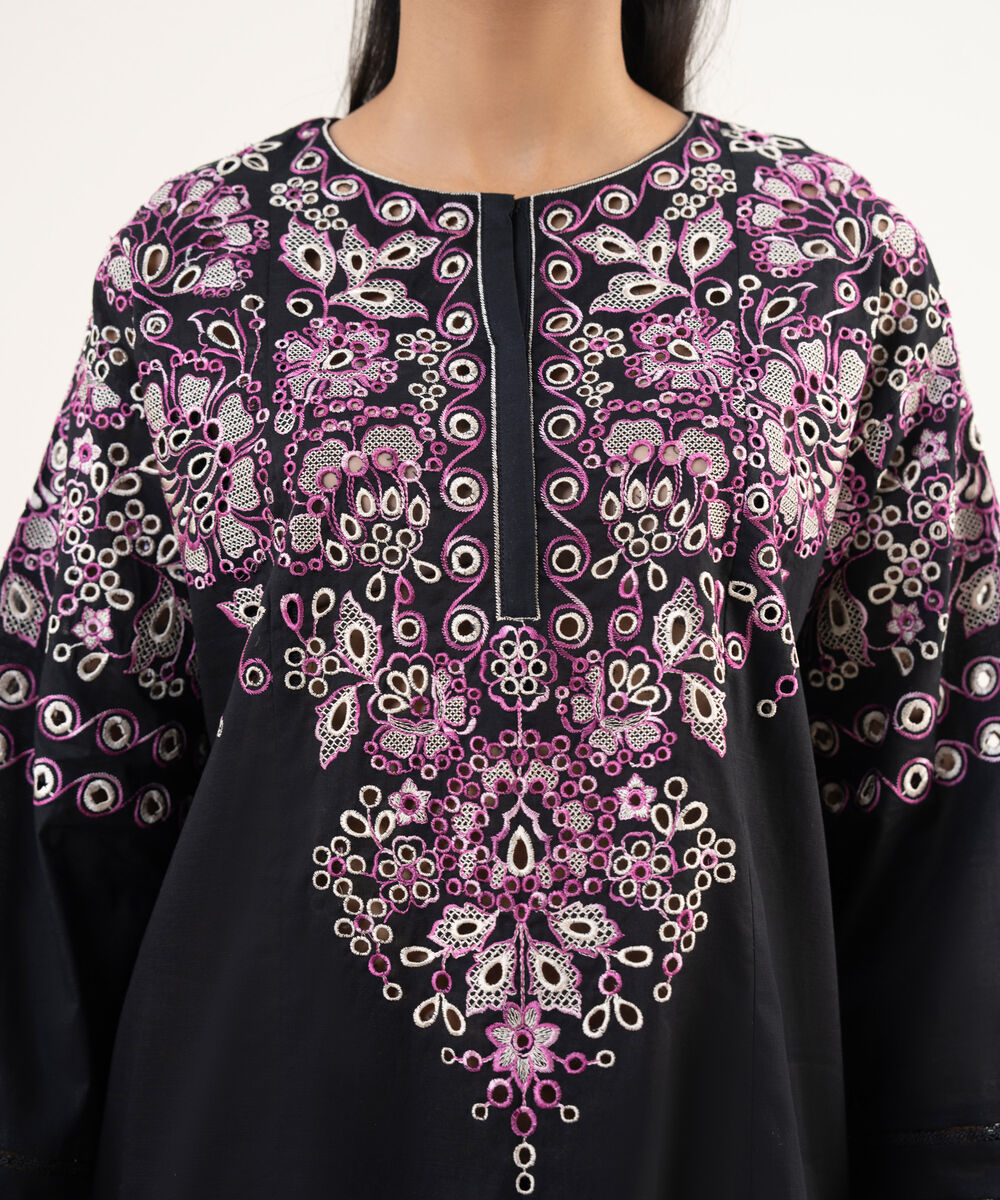 Women's RTW Cross Hatch Black Embroidered A-Line Shirt