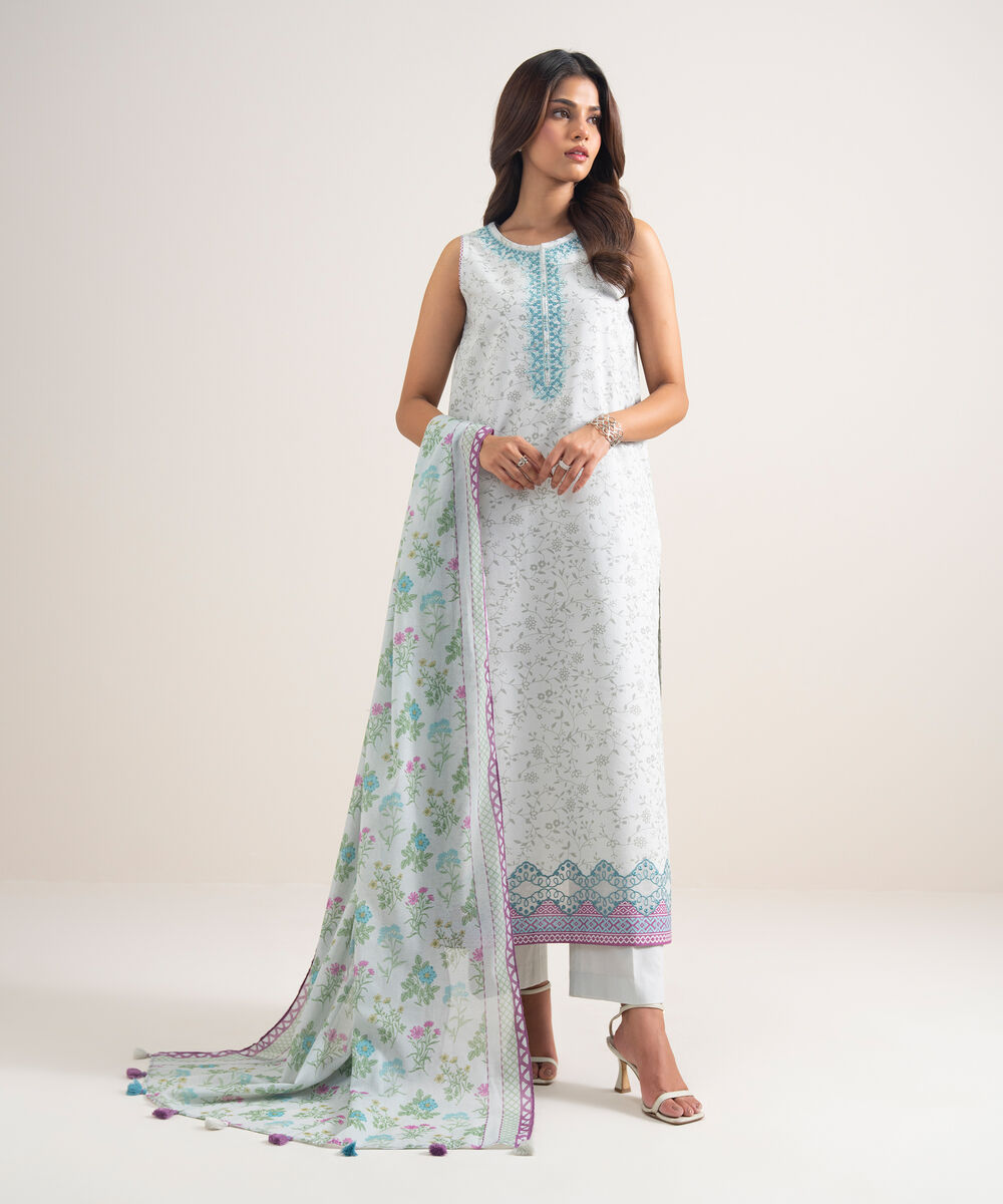 3 Piece - Embroidered Lawn Suit