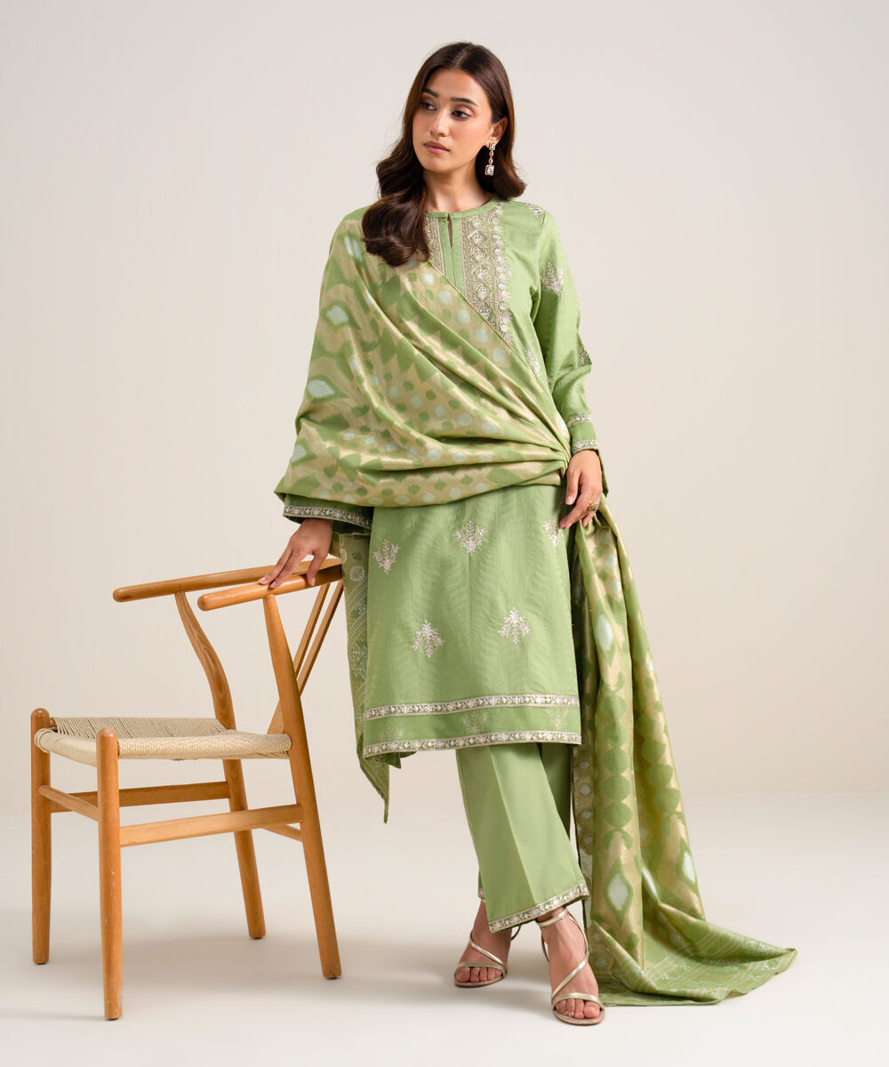 3 Piece - Embroidered Jacquard Suit