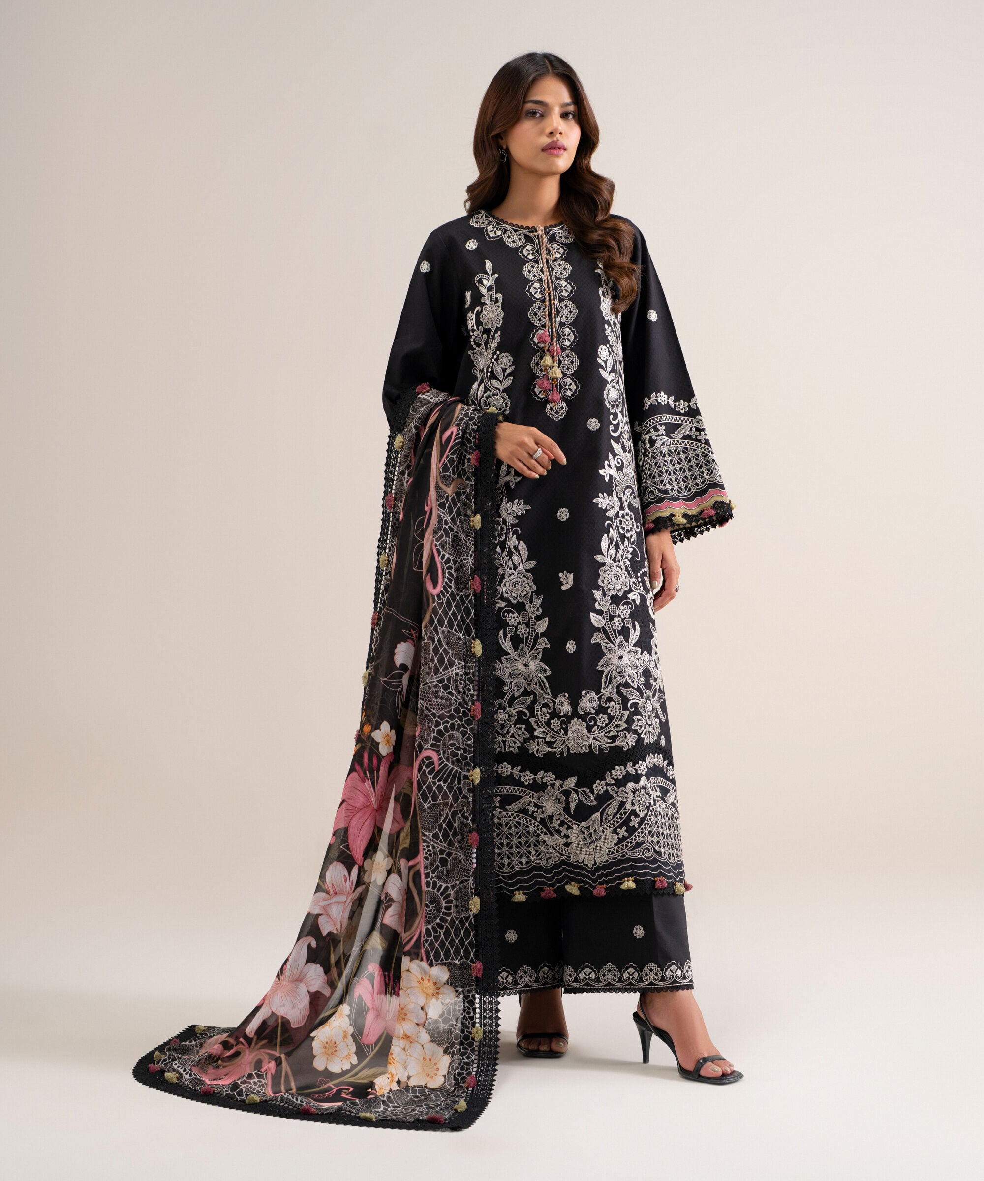 Retail Price: 10990/-PKR