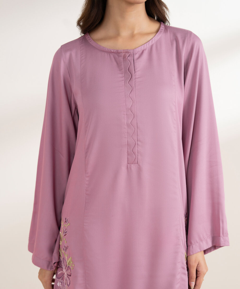 Women's RTW Bedford Embroidered Straight Pink Shirt