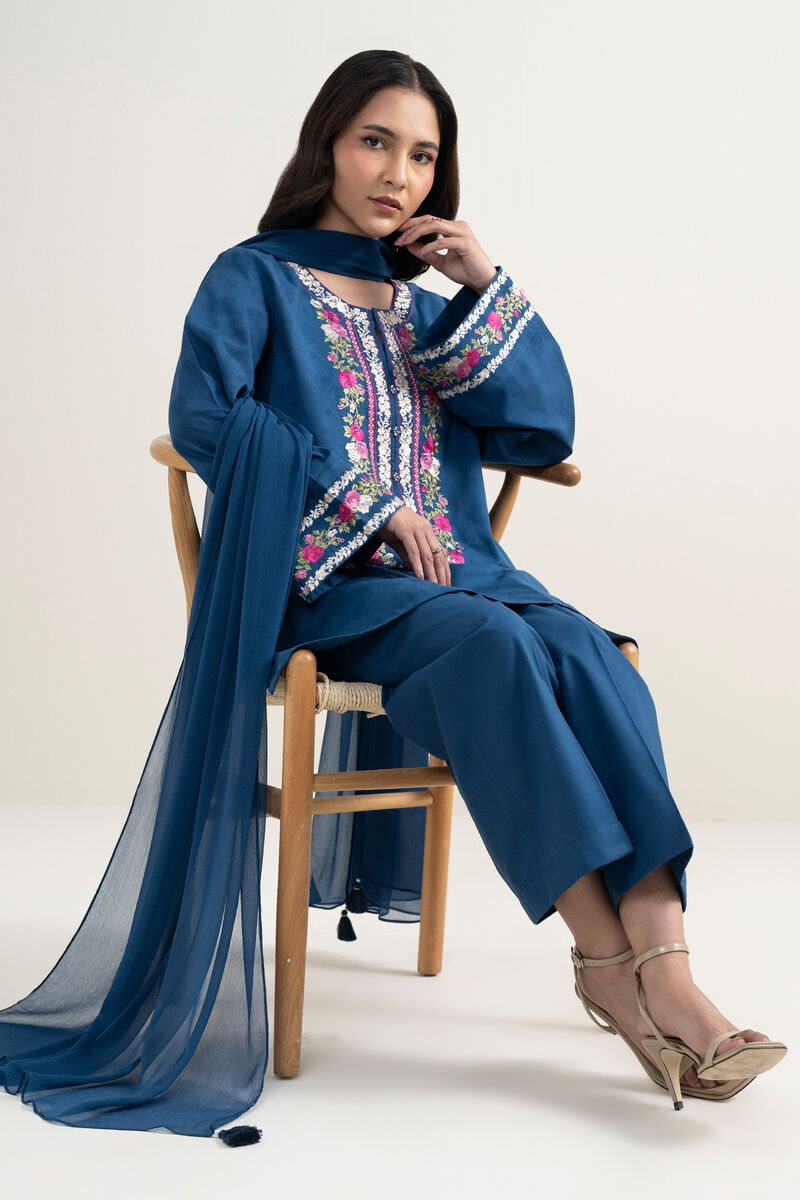 3 Piece - Embroidered Jacquard Suit