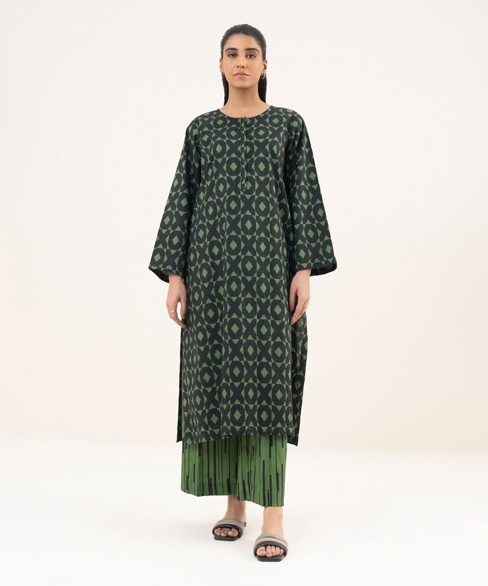 Women's RTW Seersucker Black Printed A-Line Shirt