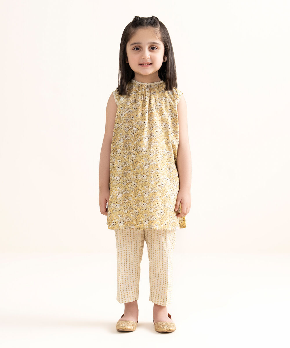 Girls Two Piece Printed Arabic Lawn Suit