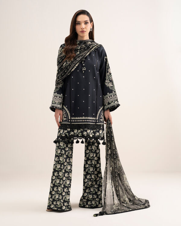 3 Piece - Embroidered Lawn Suit