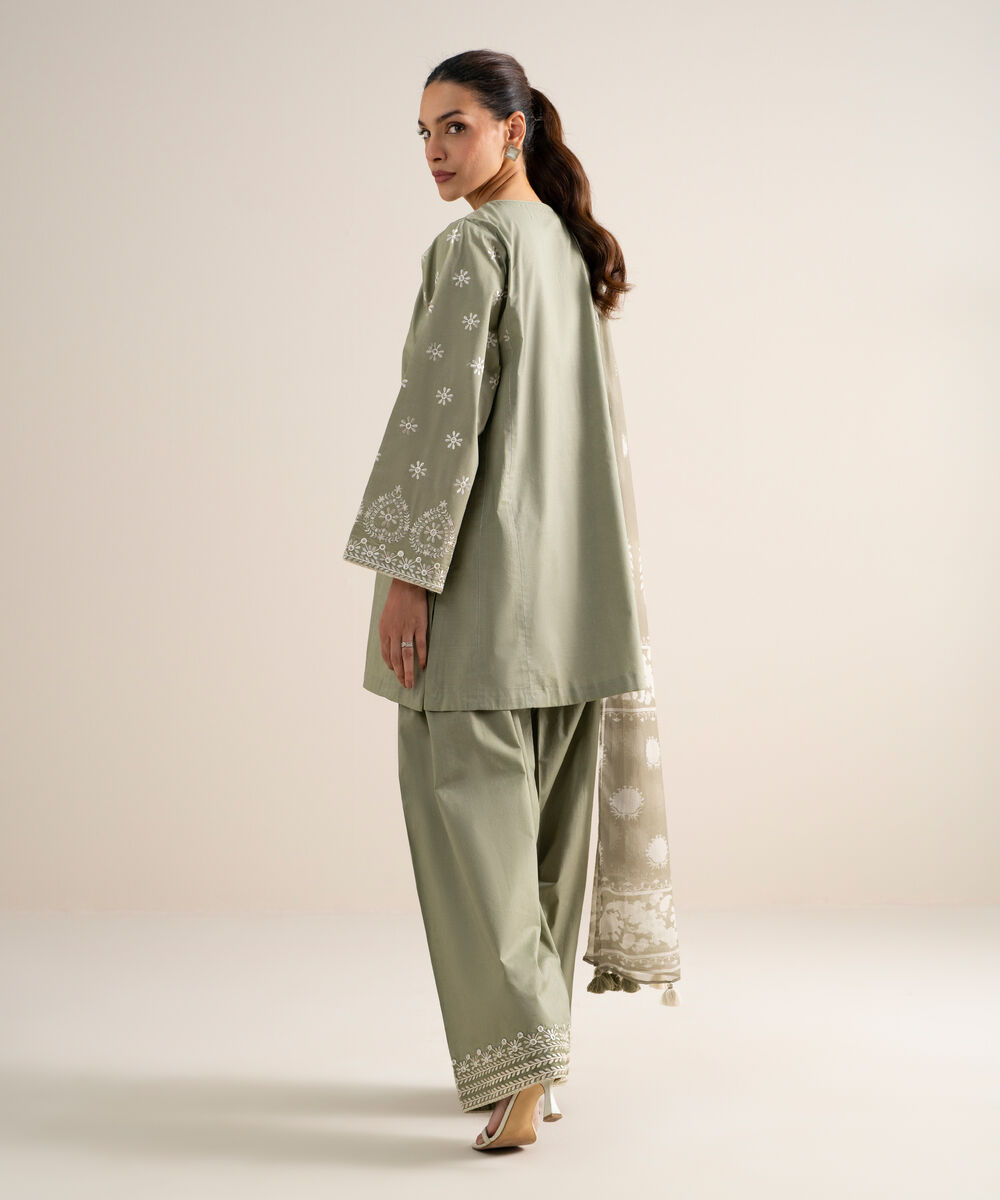 Women's Unstitched Lawn Embroidered Green 3 Piece Suit