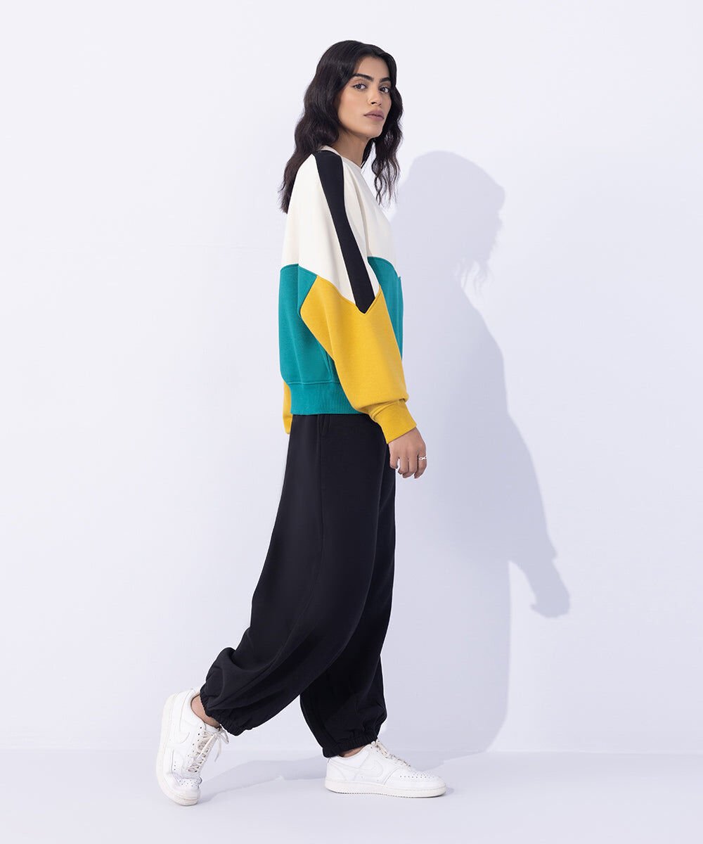 Woman - Multi Fleece Color Blocked Sweatshirt