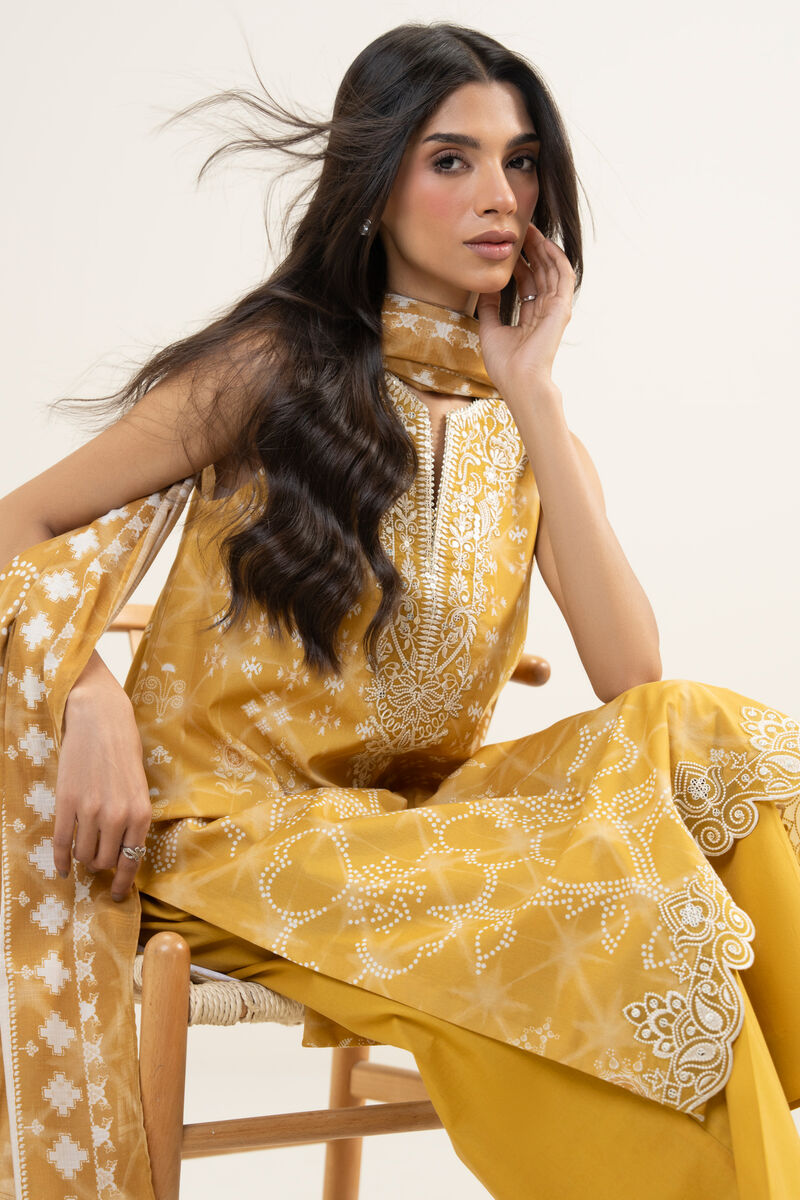 3 Piece - Embroidered Lawn Suit