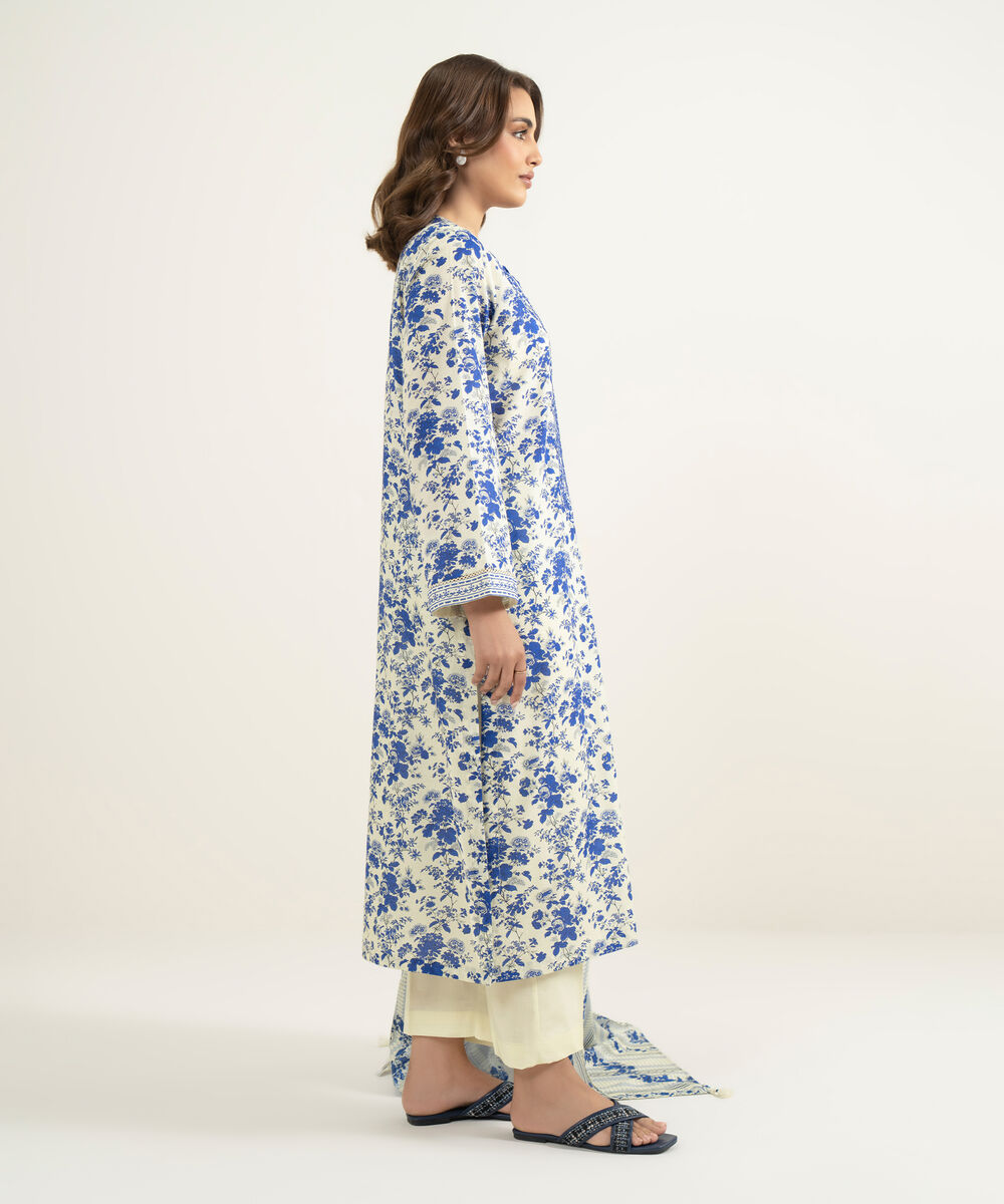 Women's RTW Slub Lawn Embroidered Off White 3 Piece Suit