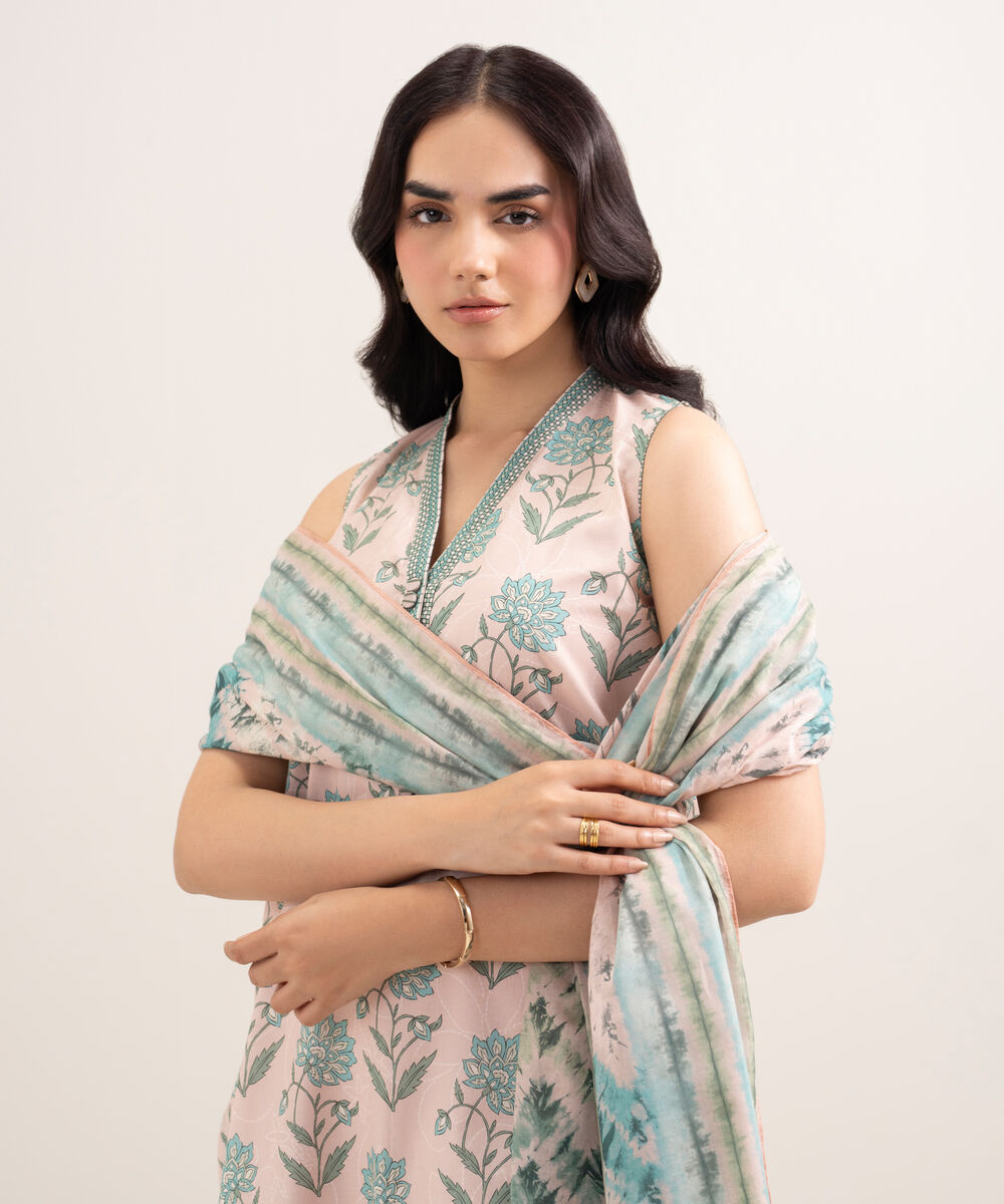 Women's Unstitched Lawn Printed Pink 3 Piece Suit