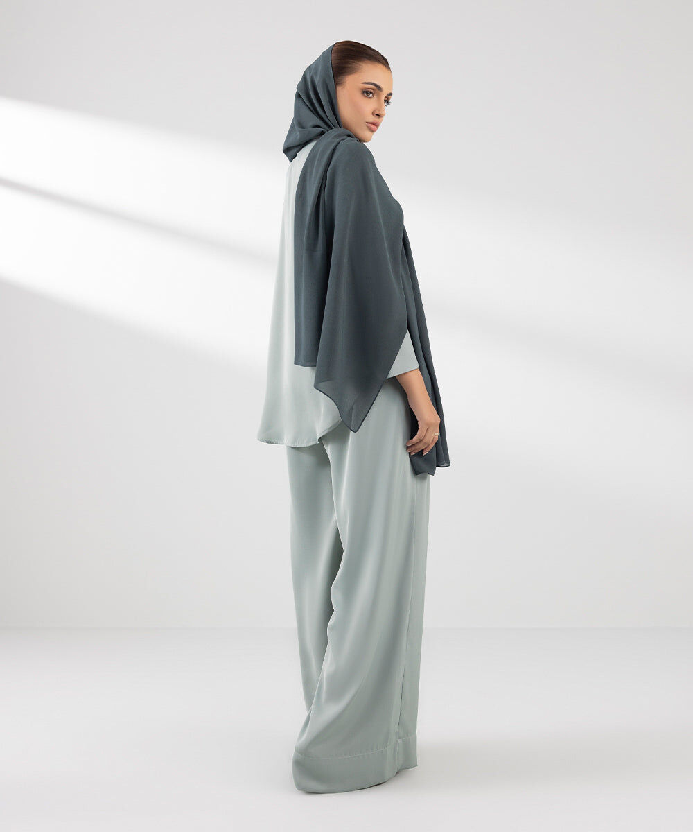 Woman - Green Flowy Shirt With Collar And Full Sleeves