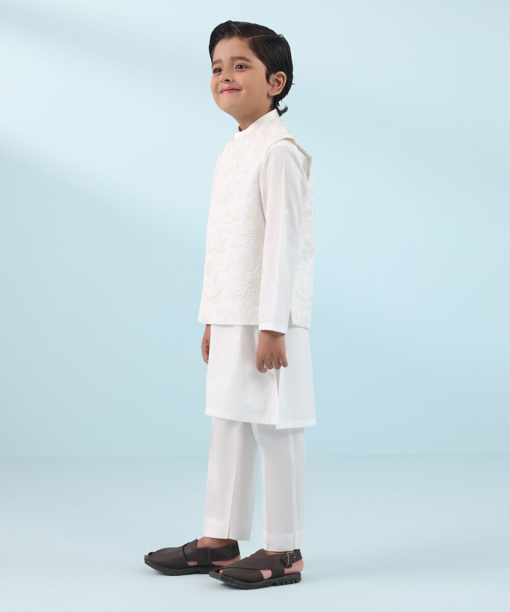 00002561BME8 00002561BME8 Boys Waistcoat
