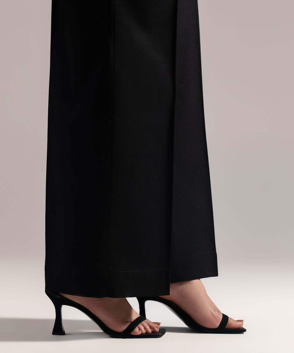 Women's RTW Cambric Solid Black Culottes