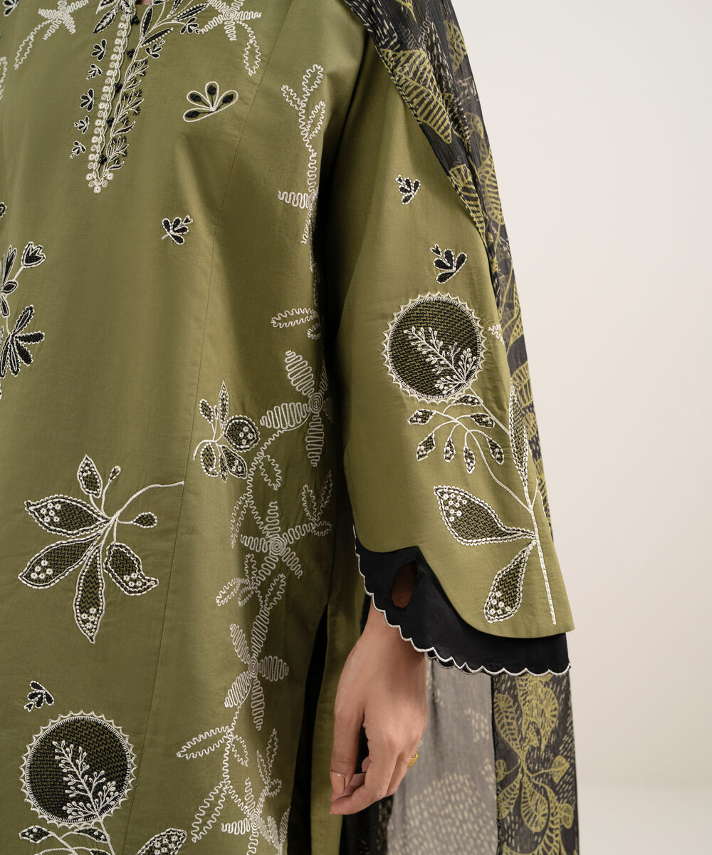 Women's Unstitched Textured Lawn Embroidered Green 3 Piece Suit