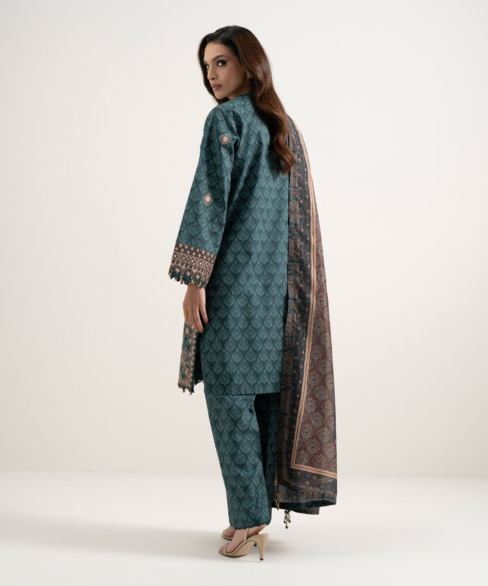 Women's Unstitched Lawn Embroidered Green 3 Piece Suit