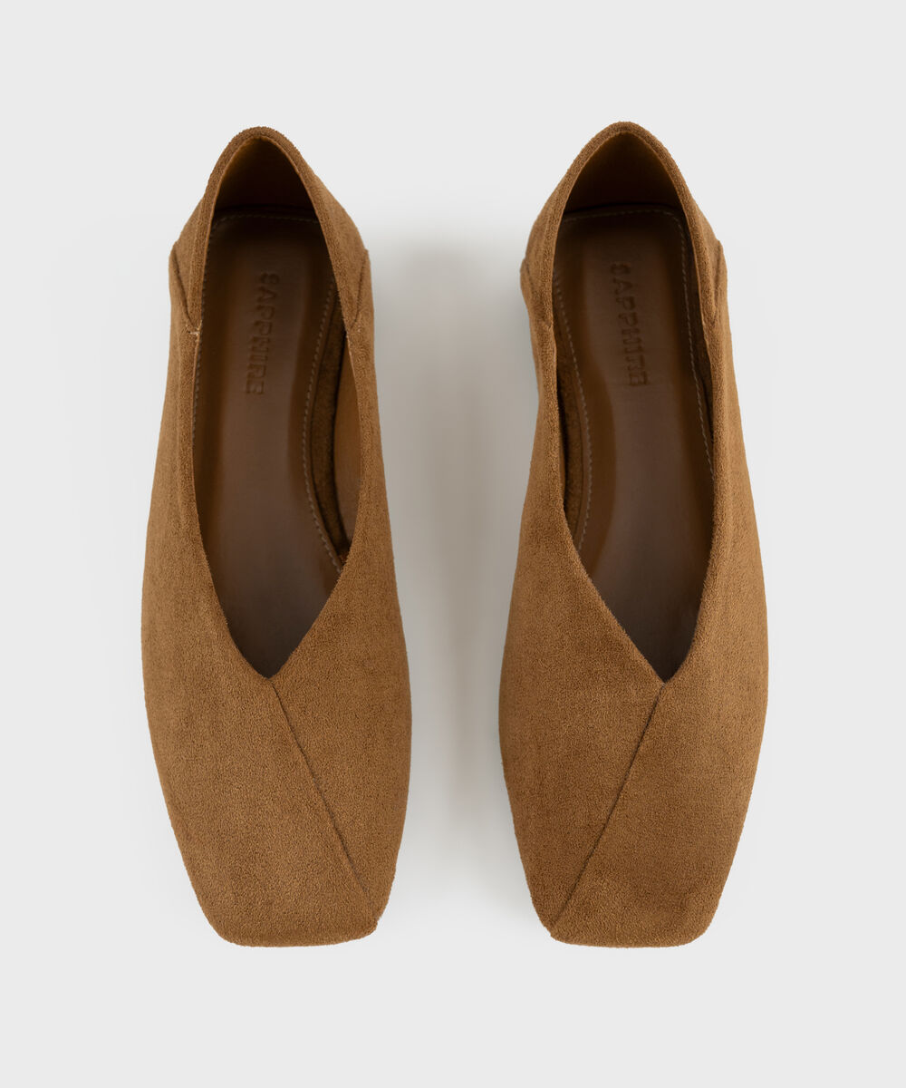 Women's Camel Brown Pumps