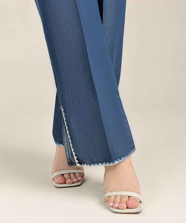 Embroidered Denim Straight Pants null