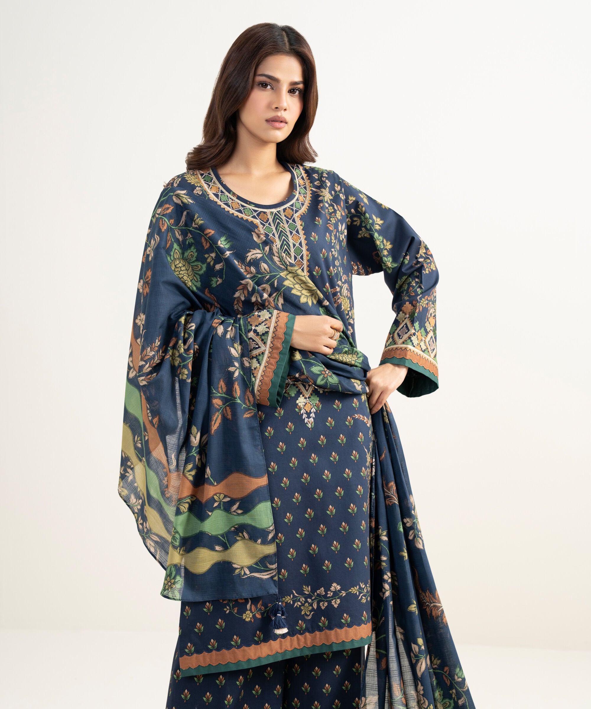 Unstitched 3 Pc Lawn DYS26V3124TS