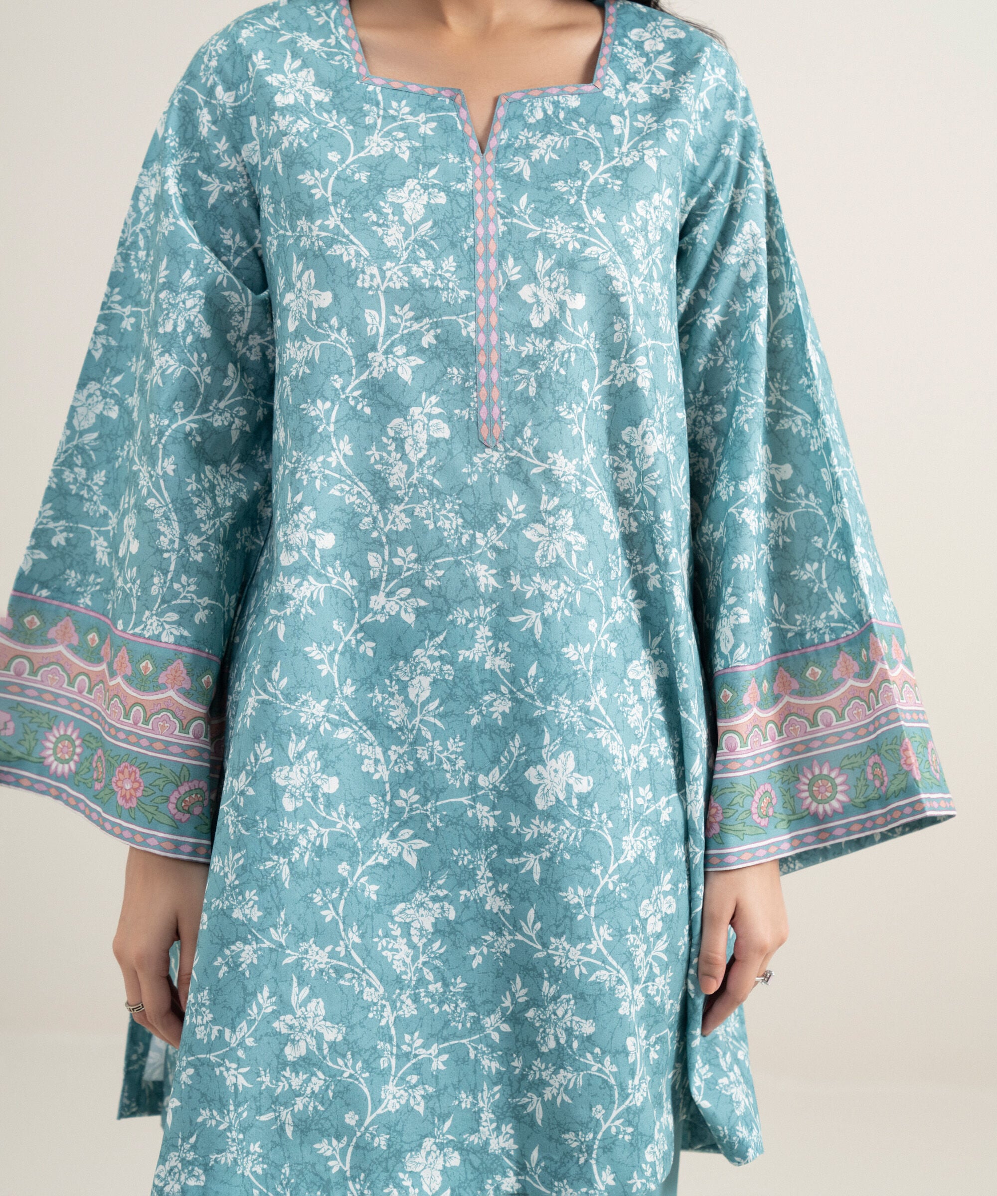 Unstitched 3 PC U3PDDS26V577