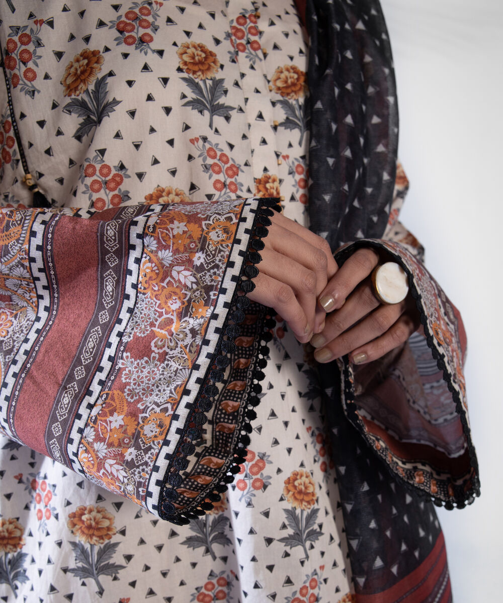 Women's Unstitched Three Piece Printed Lawn Suit