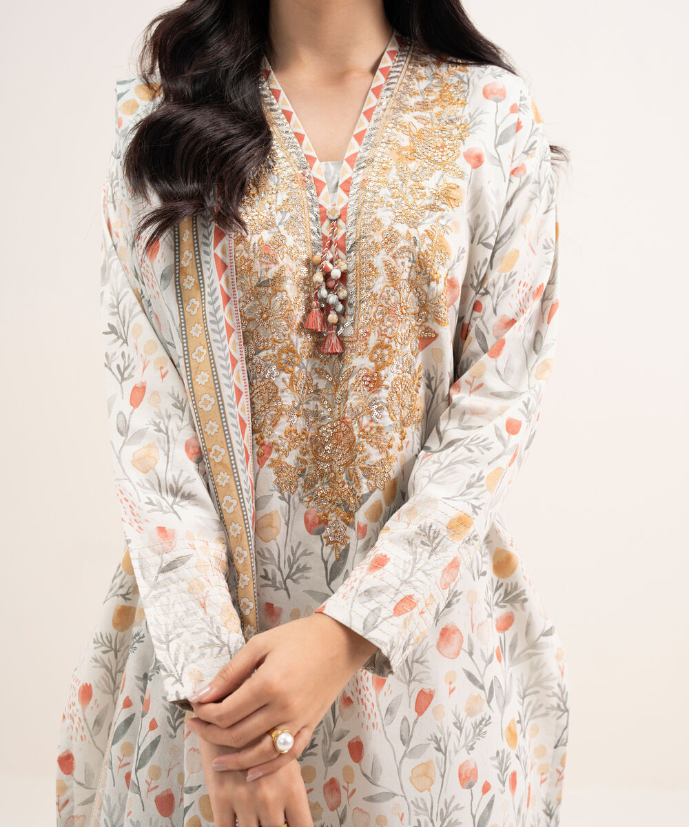 Women's Unstitched Lawn Embroidered Multi 3 Piece Suit