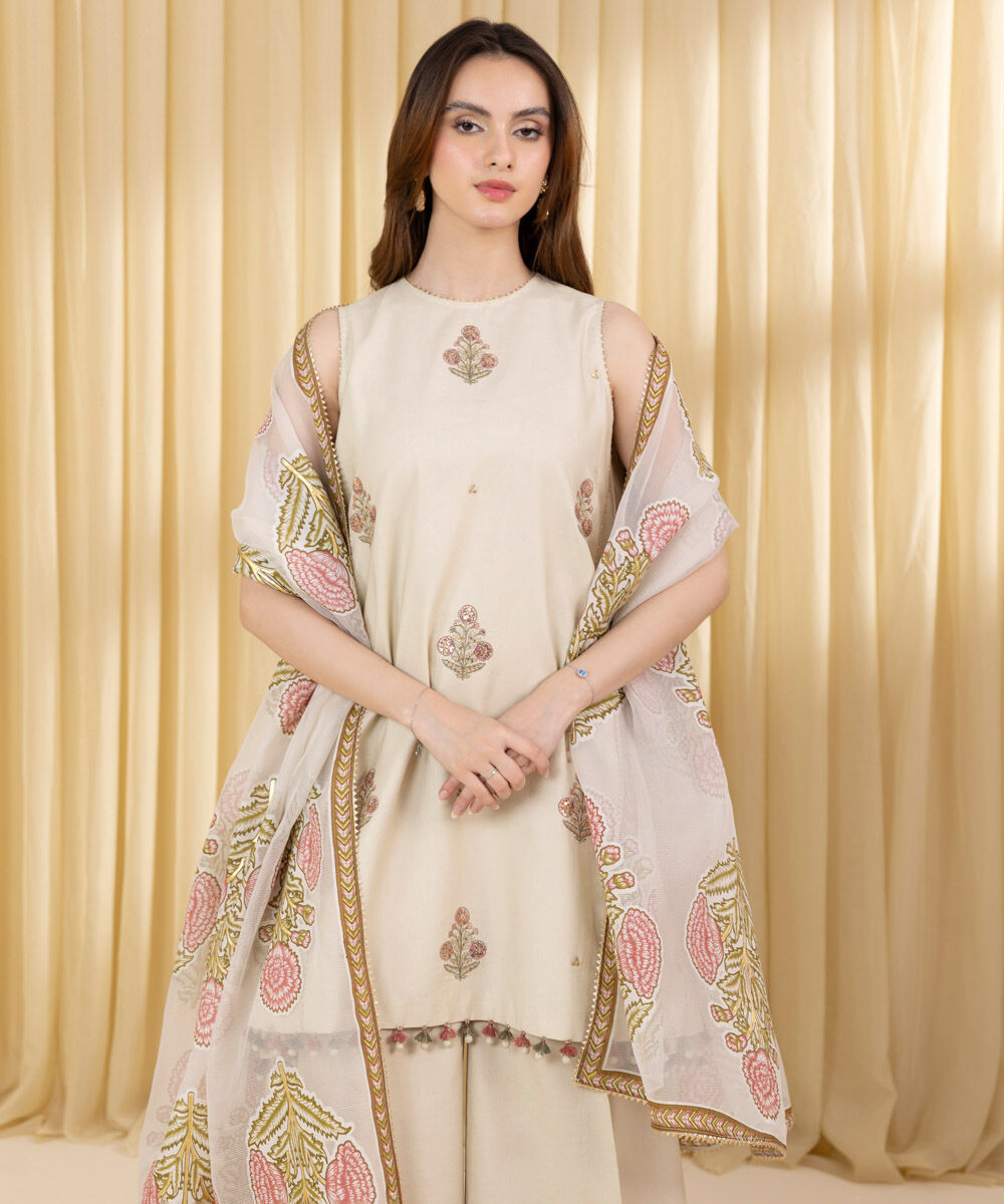 Unstitched 3 PC 0U3PEHE25V32 Sapphire PK