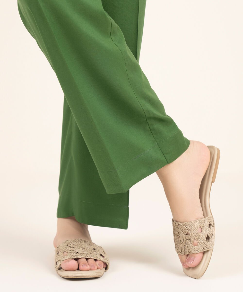 Women's RTW Linen Solid Green Straight Pants