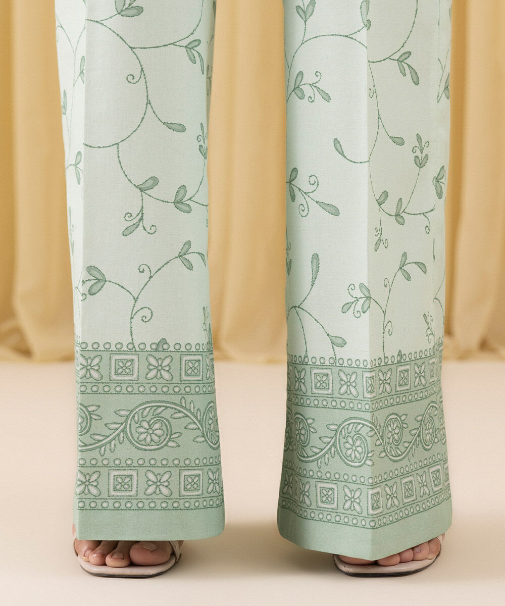 Unstitched Women's Green Lawn Embroidered 3 Piece Suit