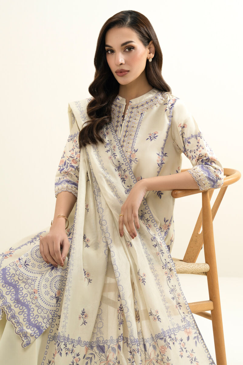 3 Piece - Embroidered Lawn Suit