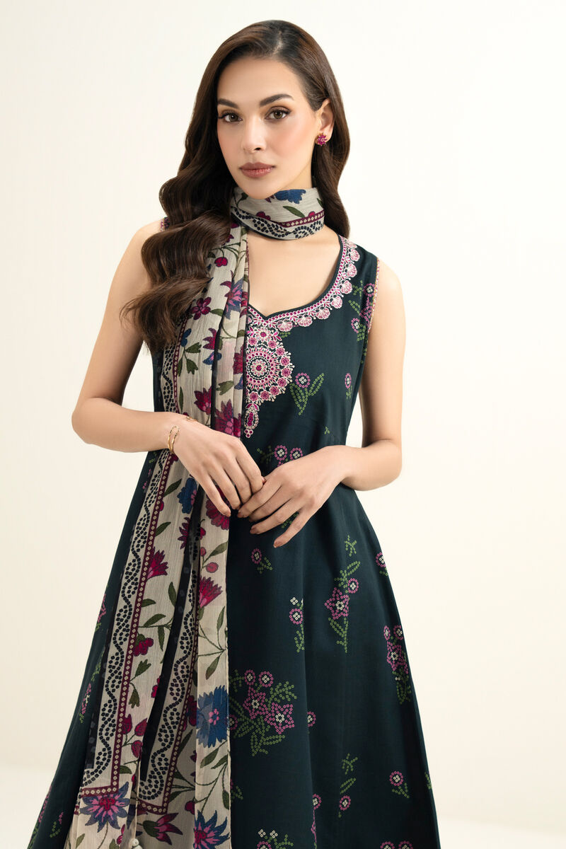 3 Piece - Embroidered Lawn Suit