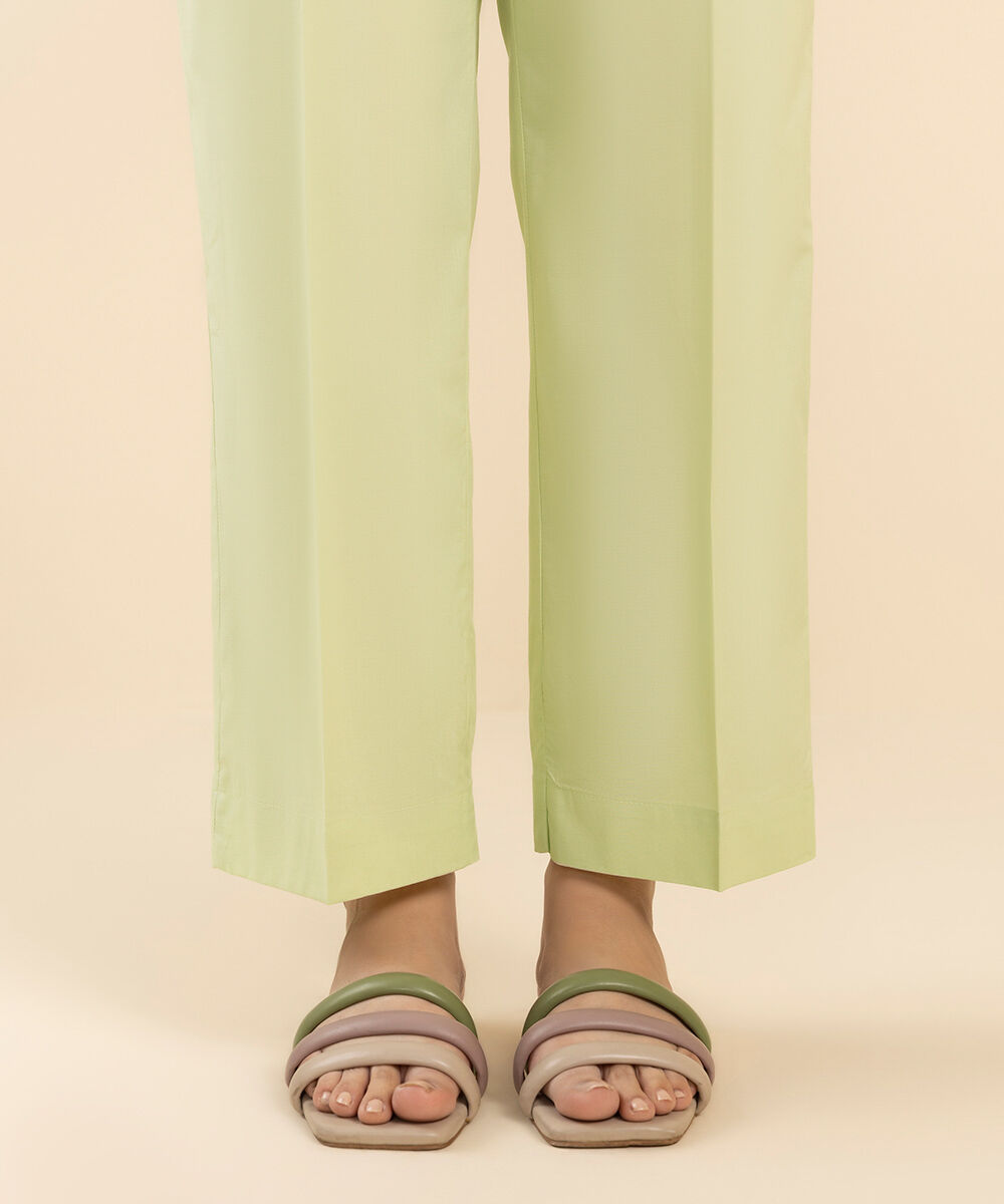 Woman - Green Solid Cambric Straight Pants