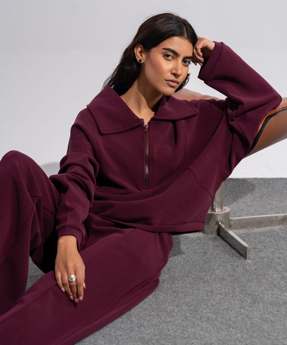 Women's Western Wear Non-graphic Burgendy Sweatshirt