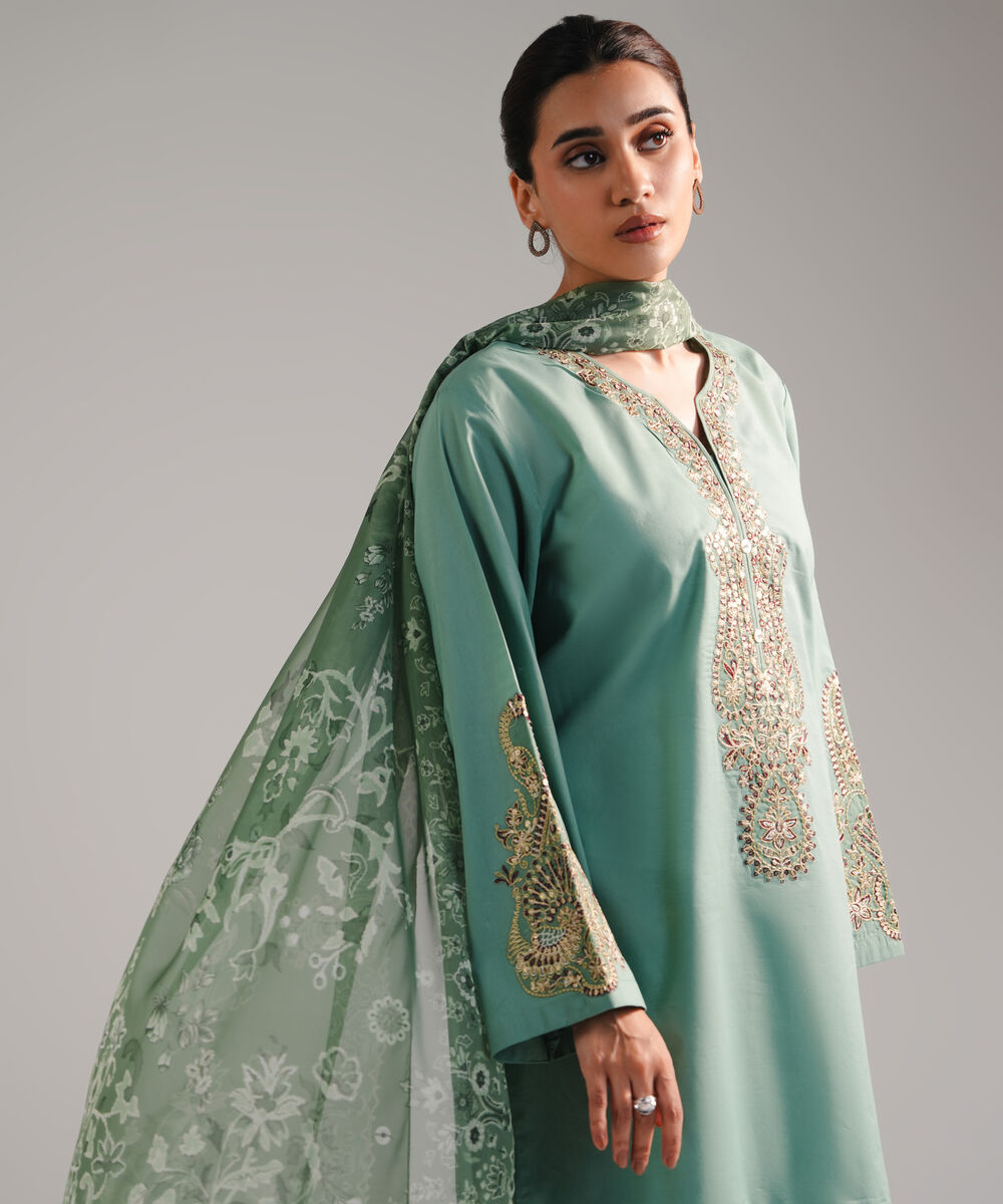 Women's RTW Slub Lawn Embroidered Green 3 Piece Suit
